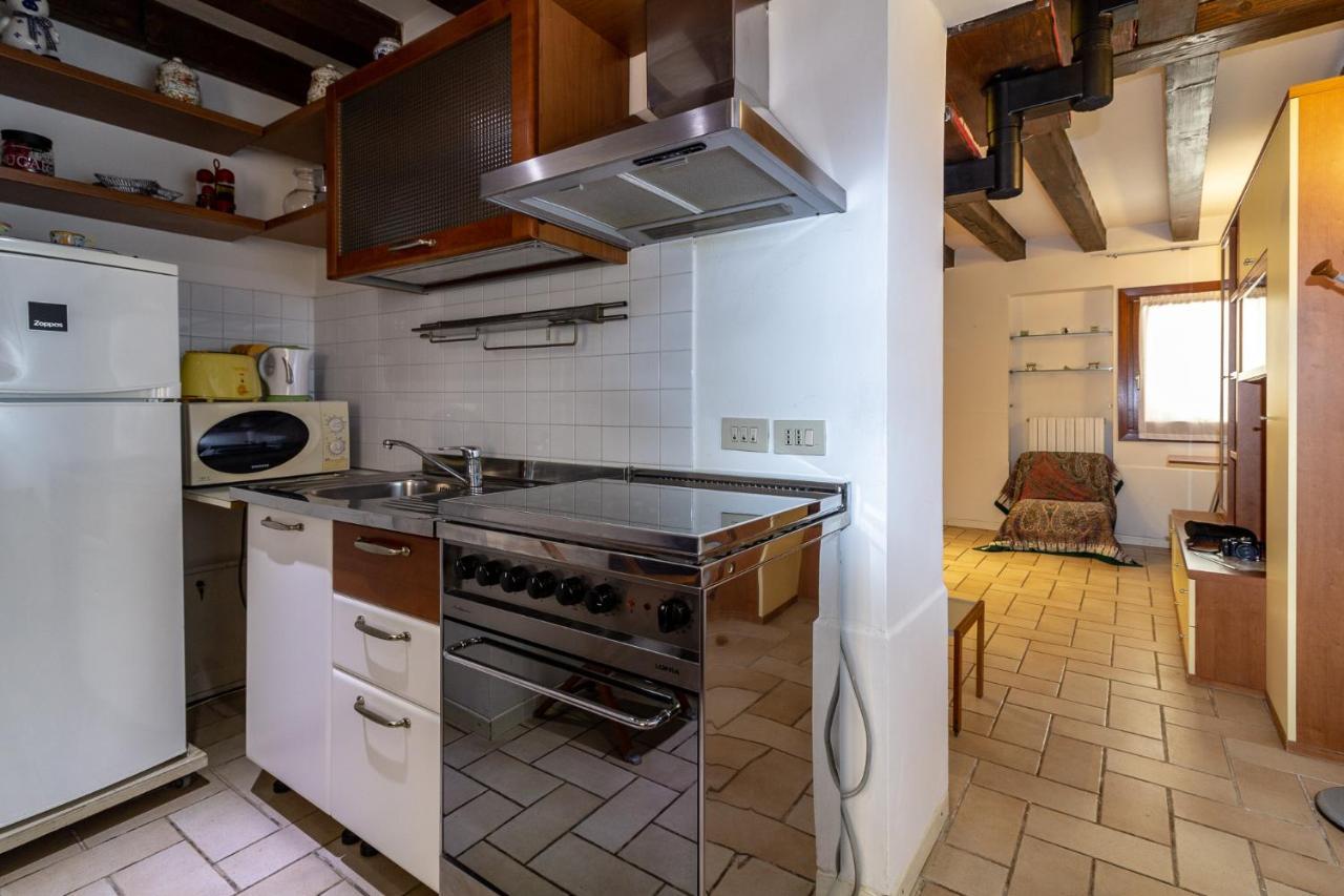 เวเนเซียเซนโตรเพอร์เซนโต รูมส์แอนด์อพาร์ตเมนต์ Apartment เวนิส ภายนอก รูปภาพ