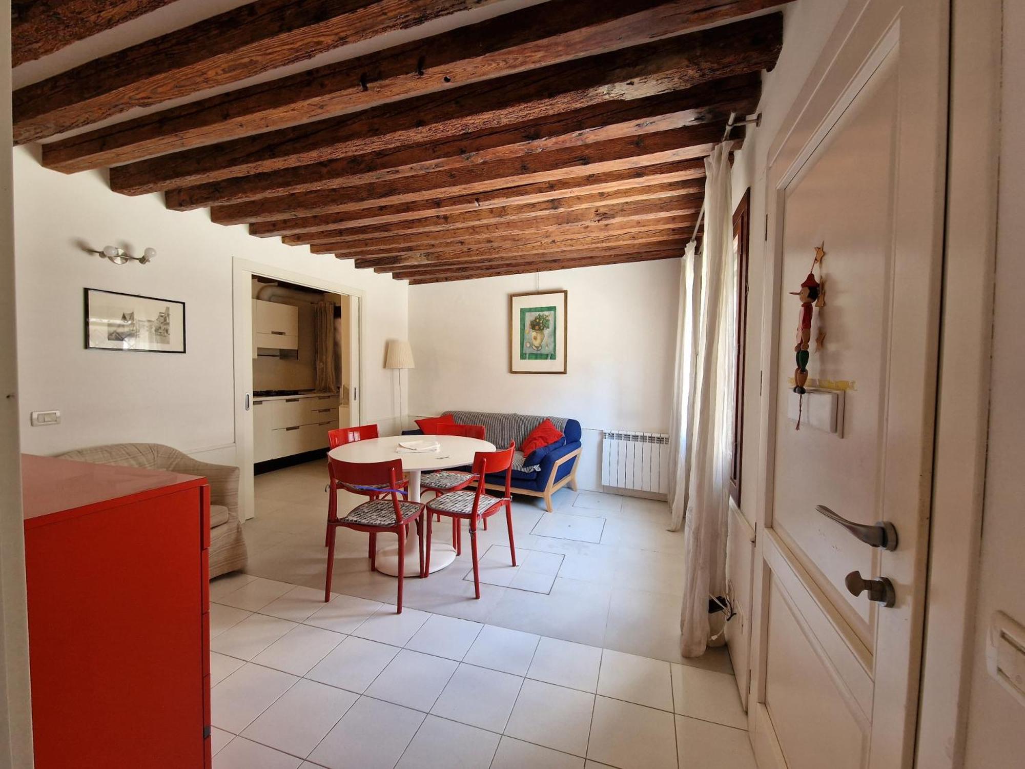 เวเนเซียเซนโตรเพอร์เซนโต รูมส์แอนด์อพาร์ตเมนต์ Apartment เวนิส ภายนอก รูปภาพ
